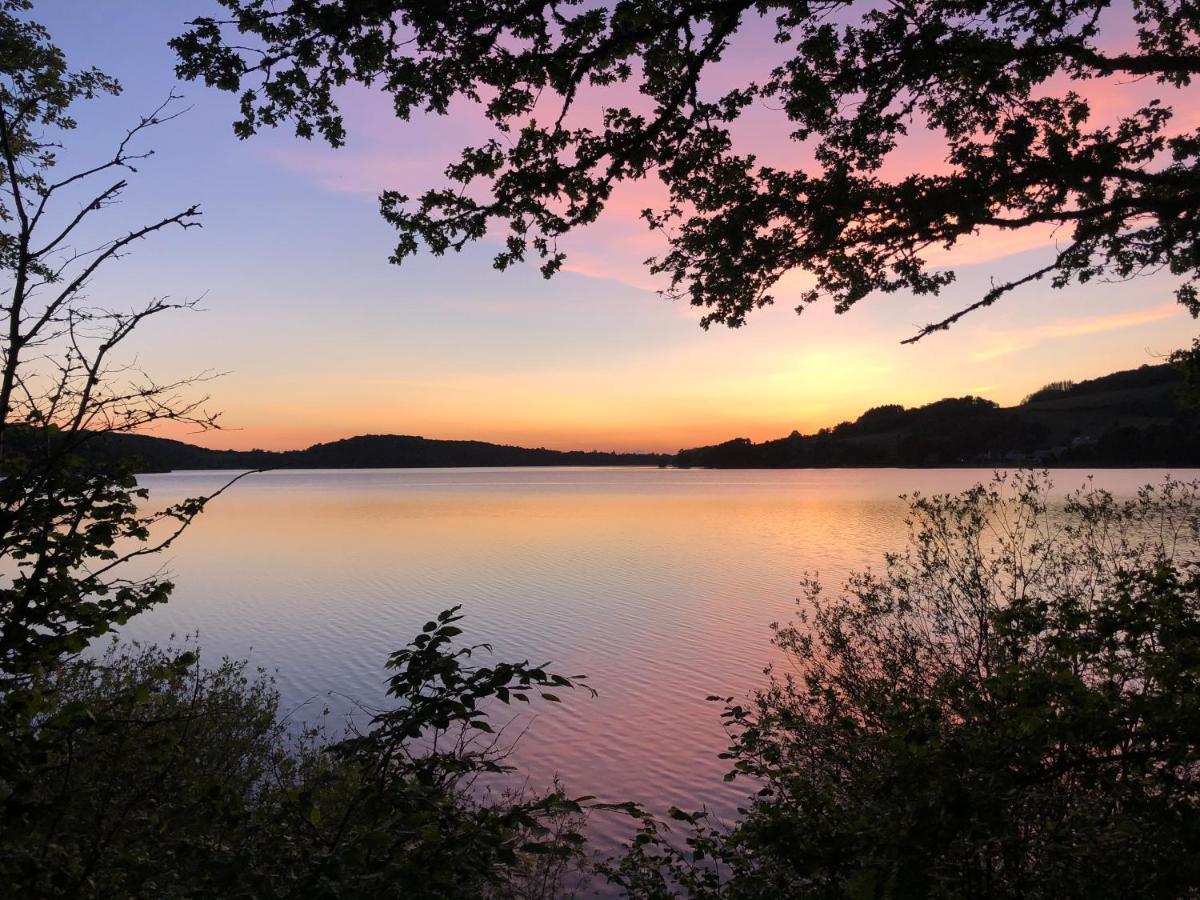 Au Bord Du Lac IV 몽타그니엔모르벤 외부 사진
